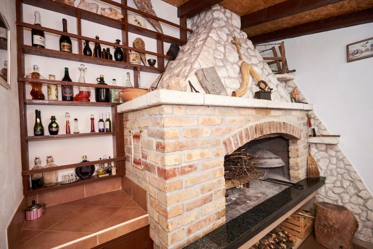 Apartman Krsticevic Metkovic Bagian luar foto